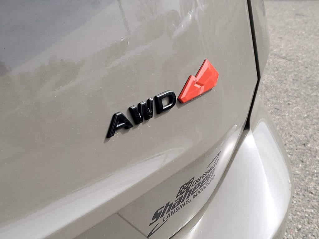 Used 2025 Nissan Rogue SV image 35