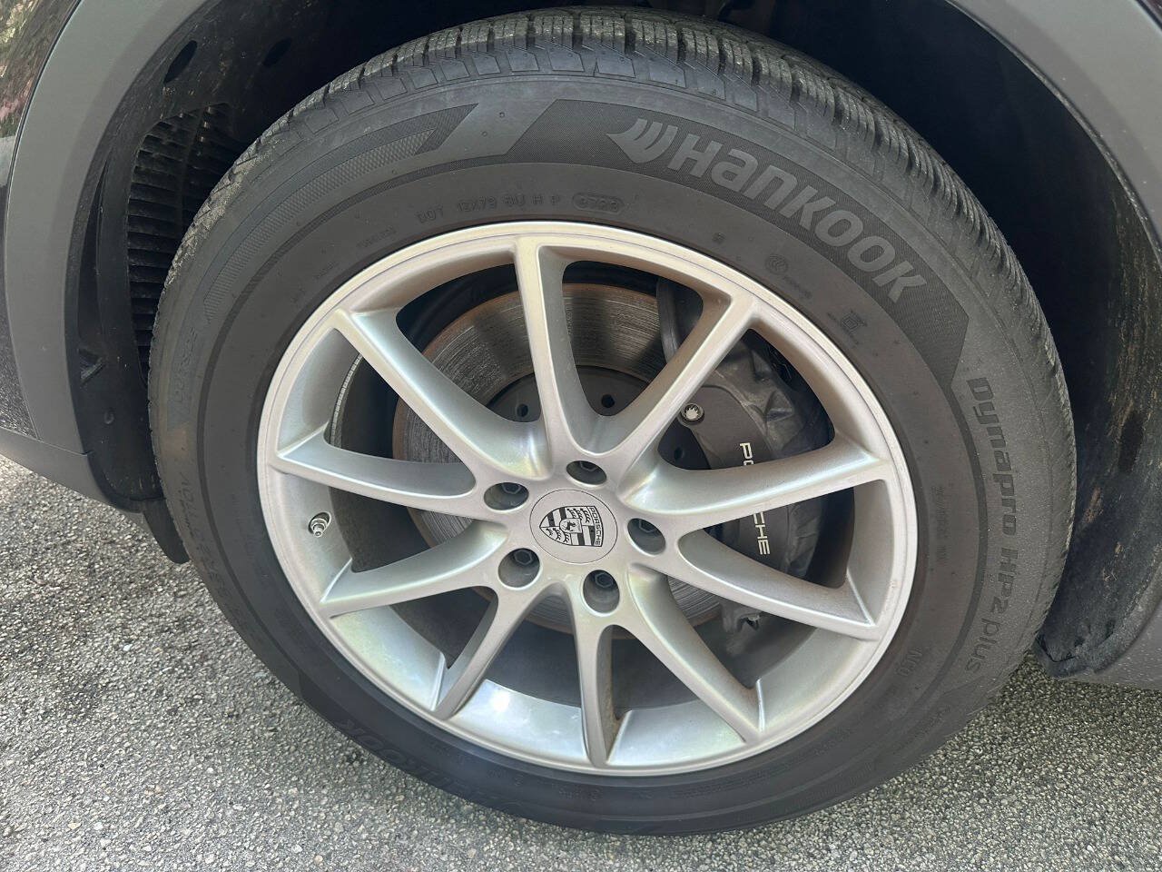Used 2024 Porsche Cayenne AWD/4WD image 15
