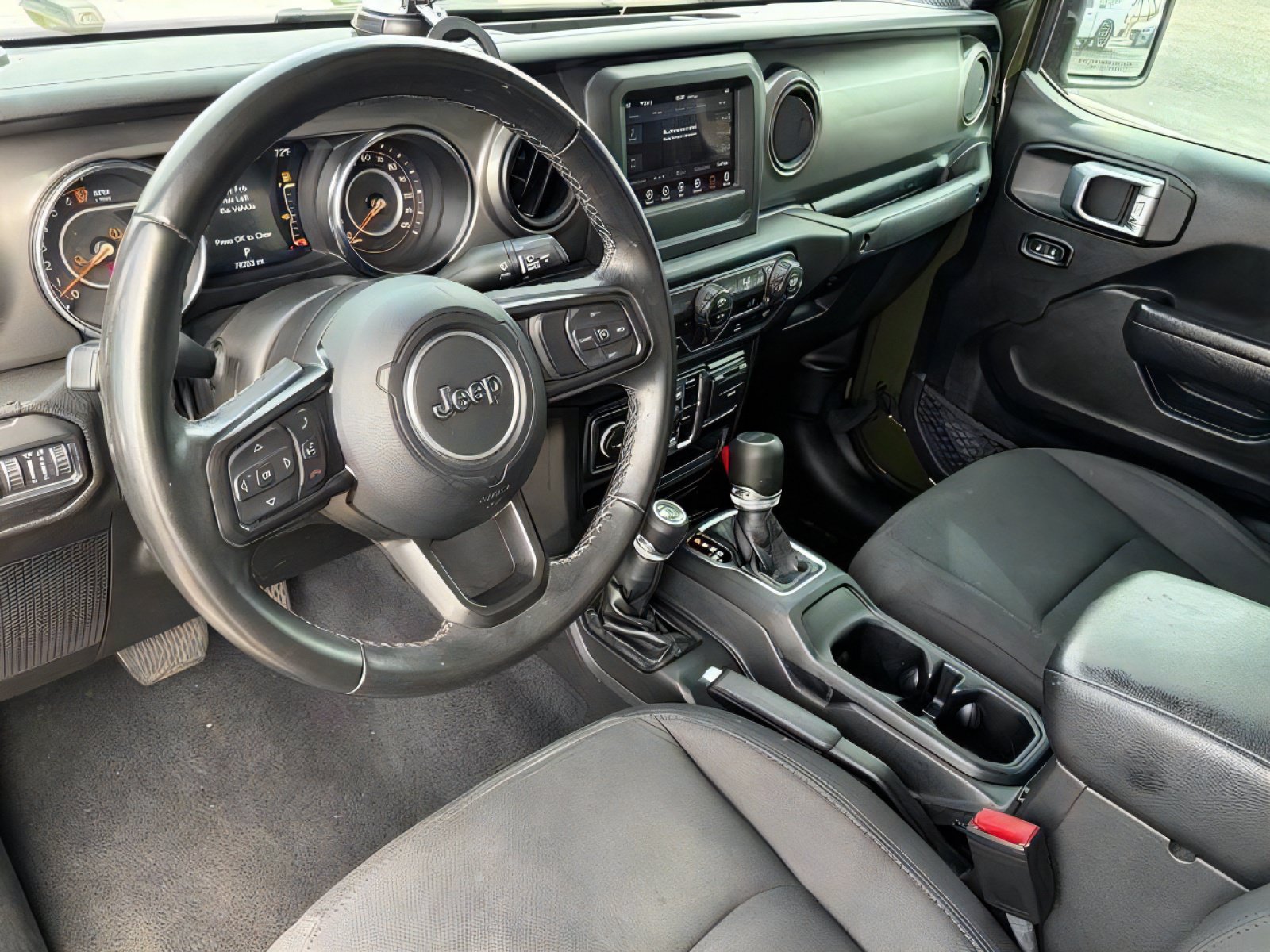 Used 2022 Jeep Gladiator Sport AWD/4WD image 16
