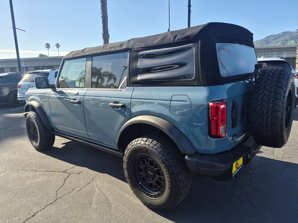 Used 2021 Ford Bronco Black Diamond image 5