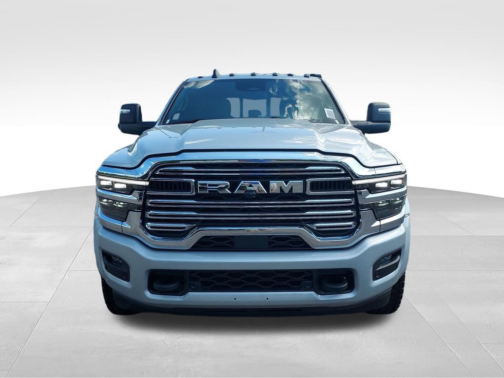 New 2026 RAM 4500 4x4 Crew Cab DRW w/ Laramie Trim Package image 8