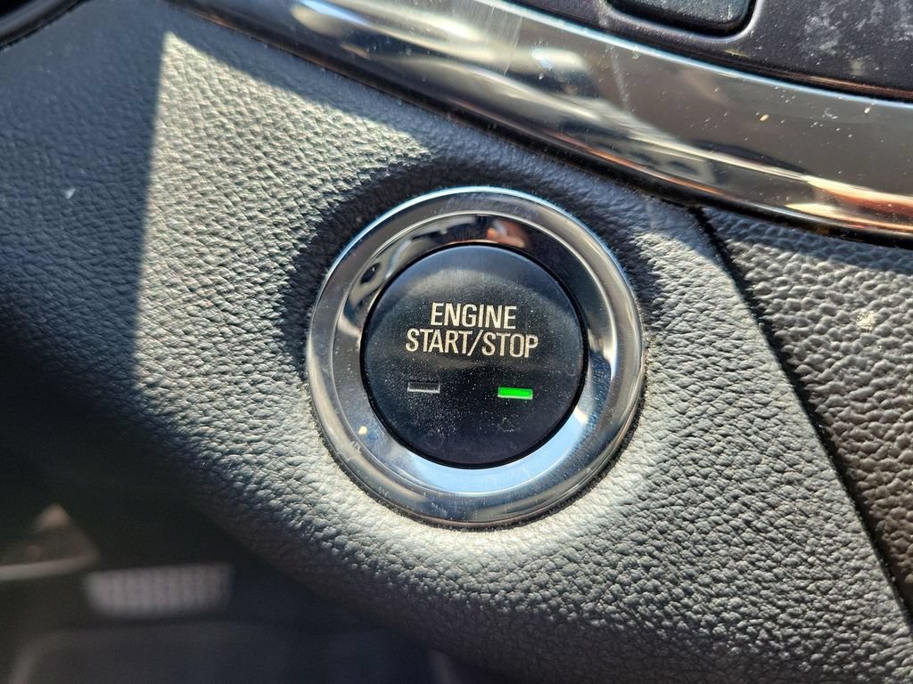Used 2015 Chevrolet Impala LT FWD image 17
