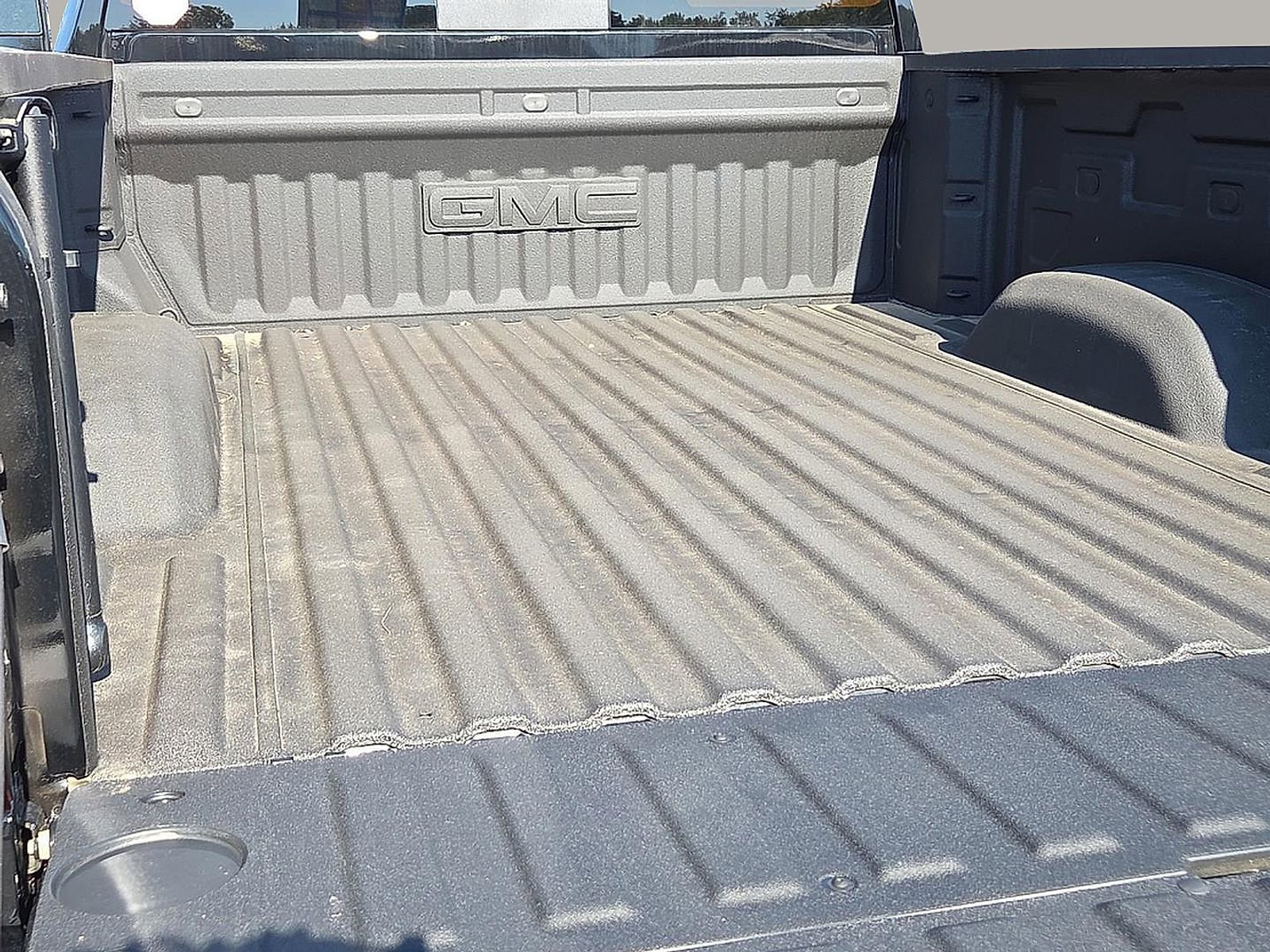 New 2025 GMC Sierra 2500 SLT w/ SLT Convenience Package AWD/4WD image 8