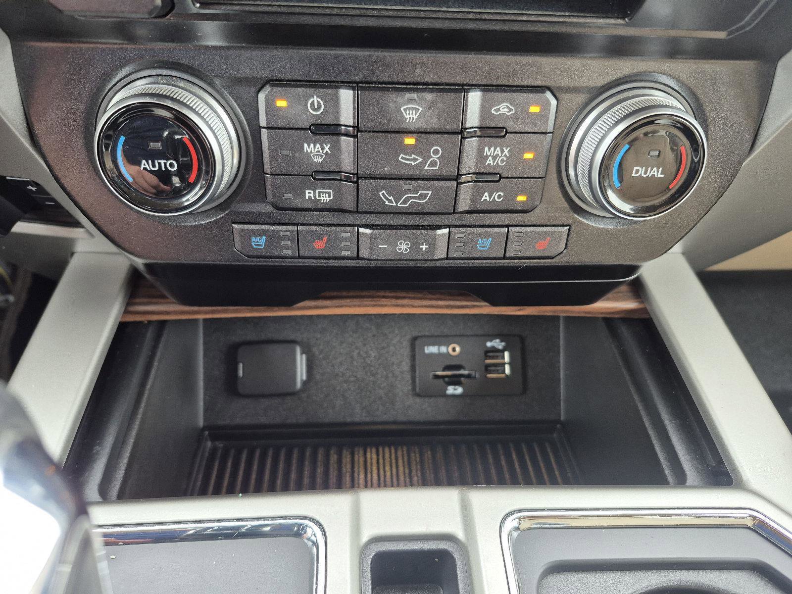 Used 2015 Ford F150 Lariat RWD image 7