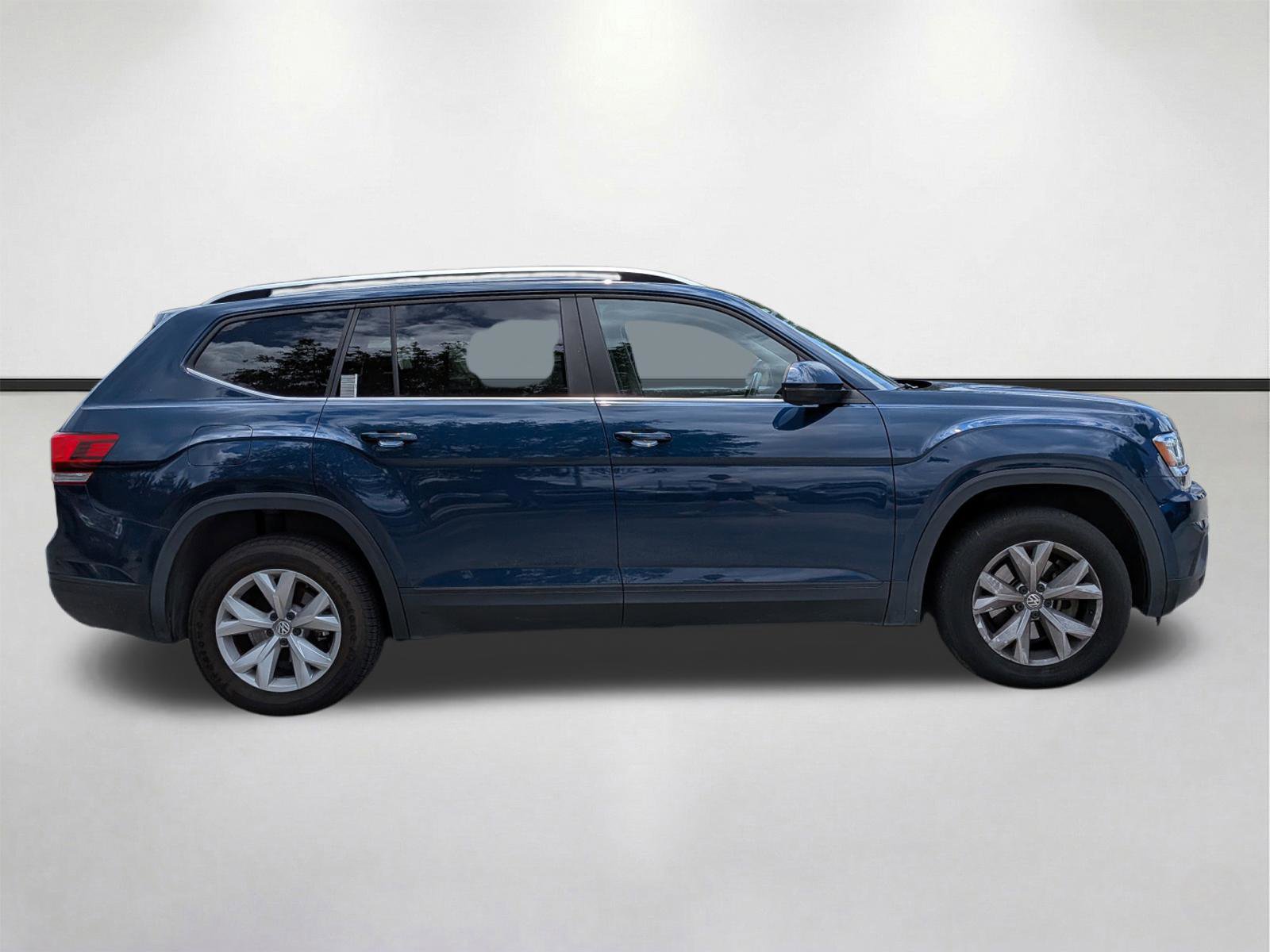 Used 2018 Volkswagen Atlas SE FWD image 3