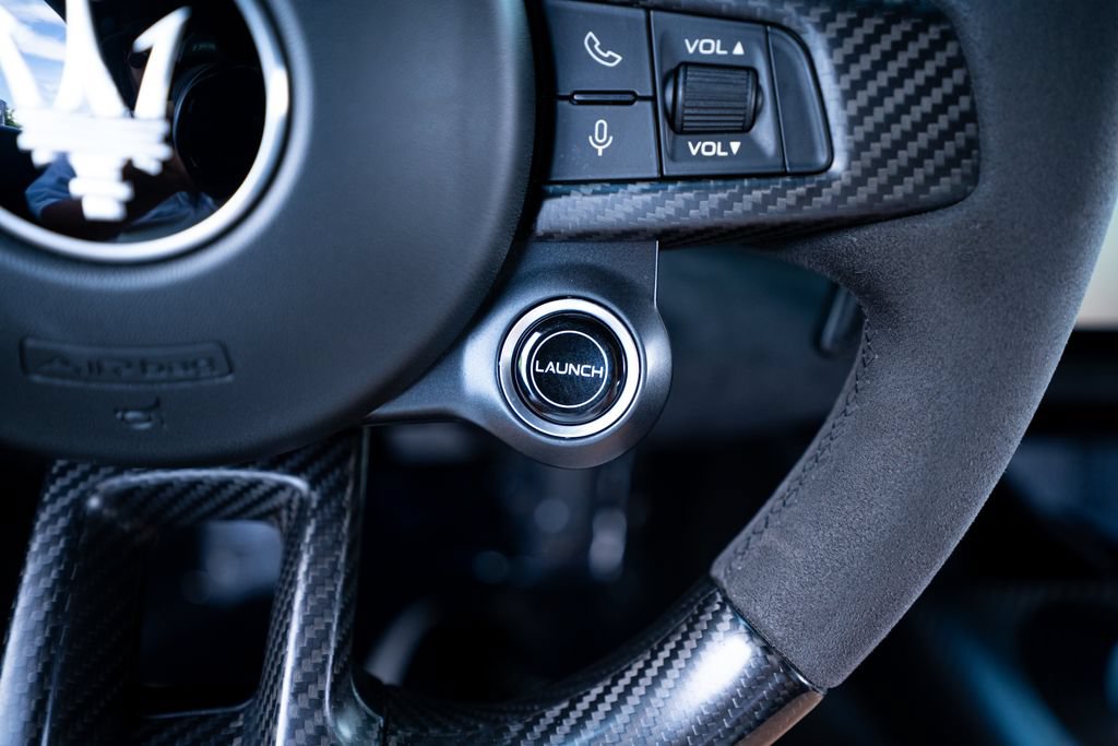 Used 2022 Maserati MC20 Coupe RWD image 37