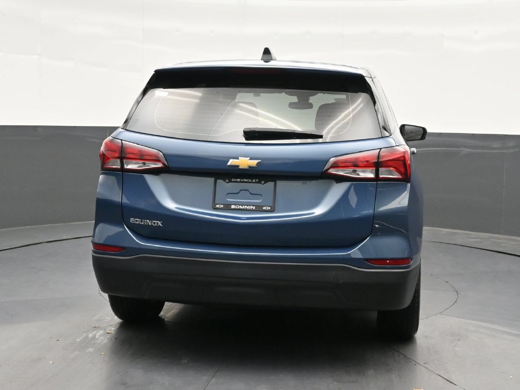 Used 2024 Chevrolet Equinox LS FWD image 4