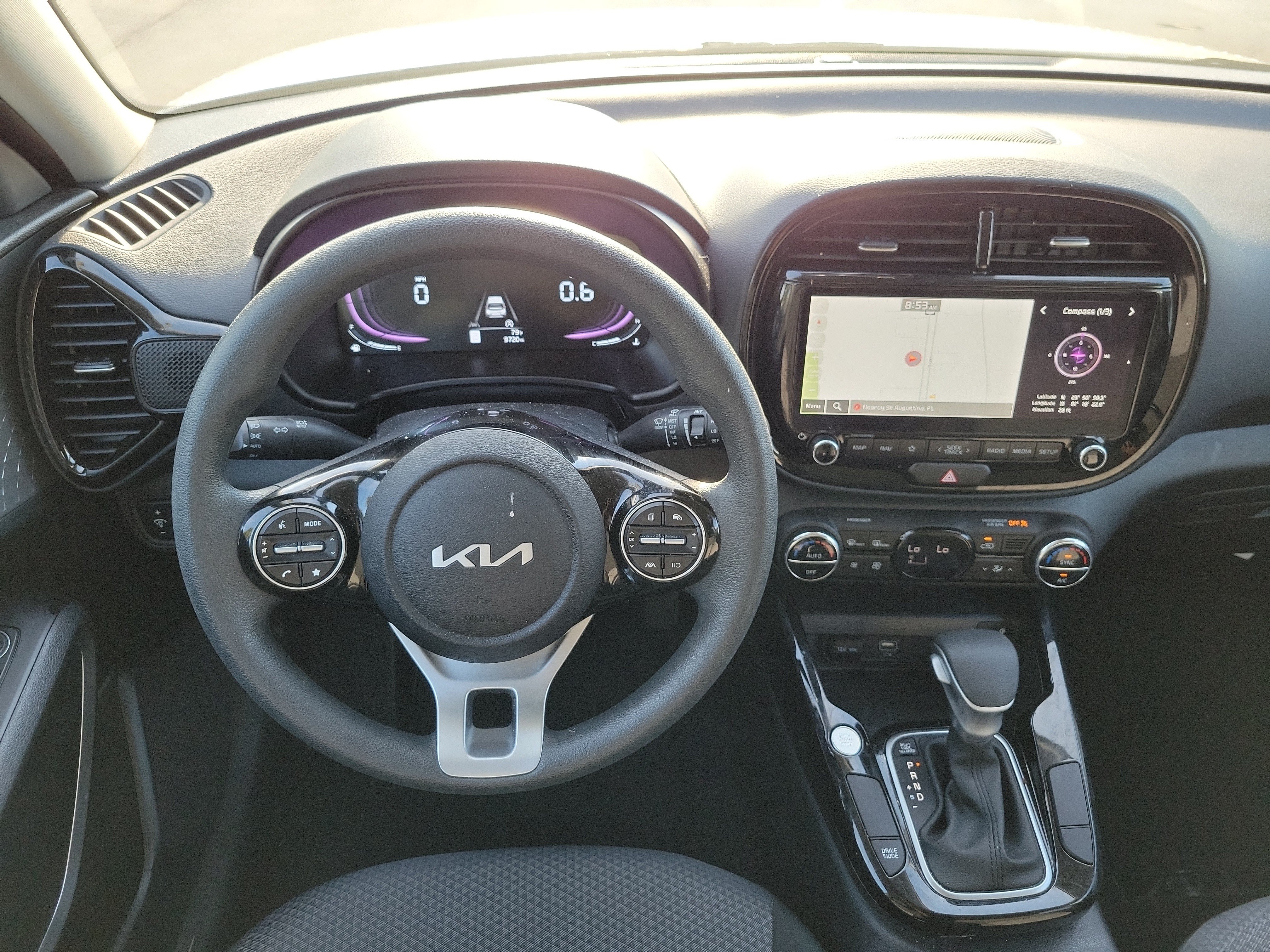 Certified 2025 Kia Soul S FWD image 15