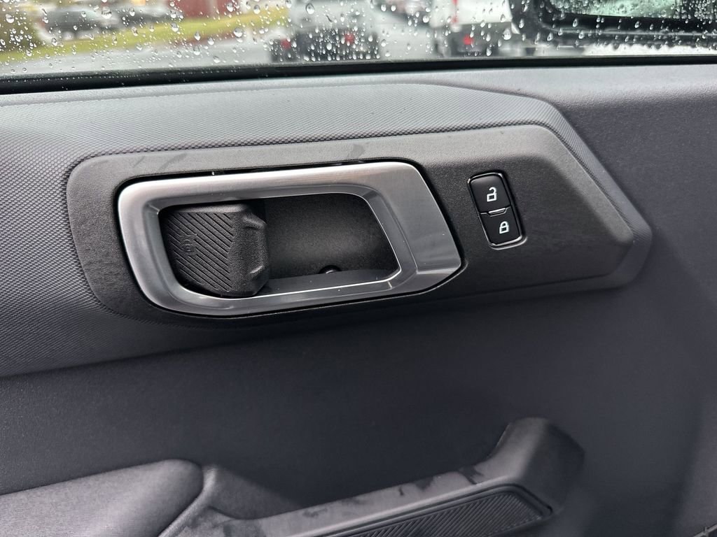 New 2025 Ford Bronco 4-Door image 13