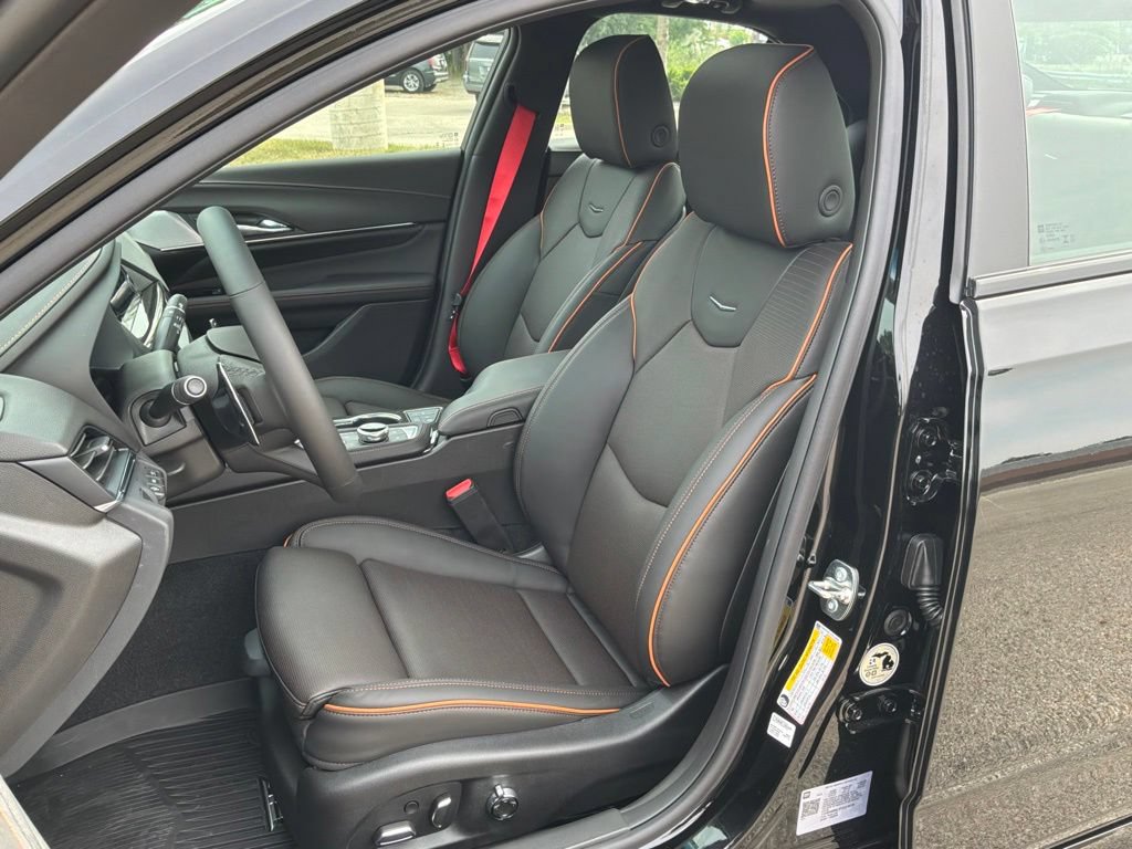 New 2026 Cadillac CT4 V w/ Technology Package AWD/4WD image 18