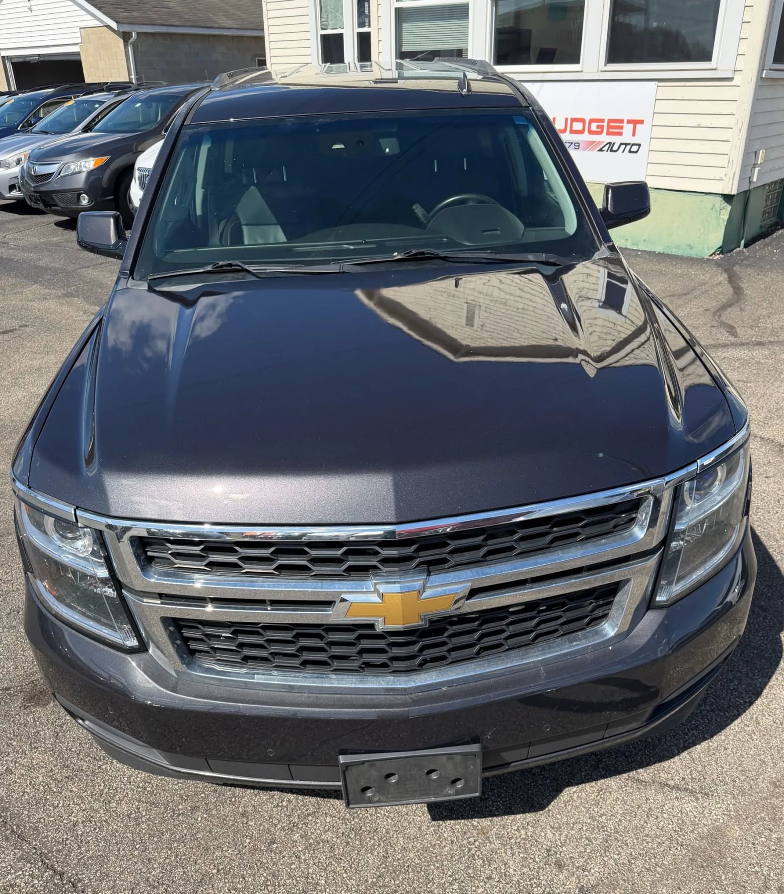Used 2015 Chevrolet Suburban LT w/ Luxury Package AWD/4WD image 12