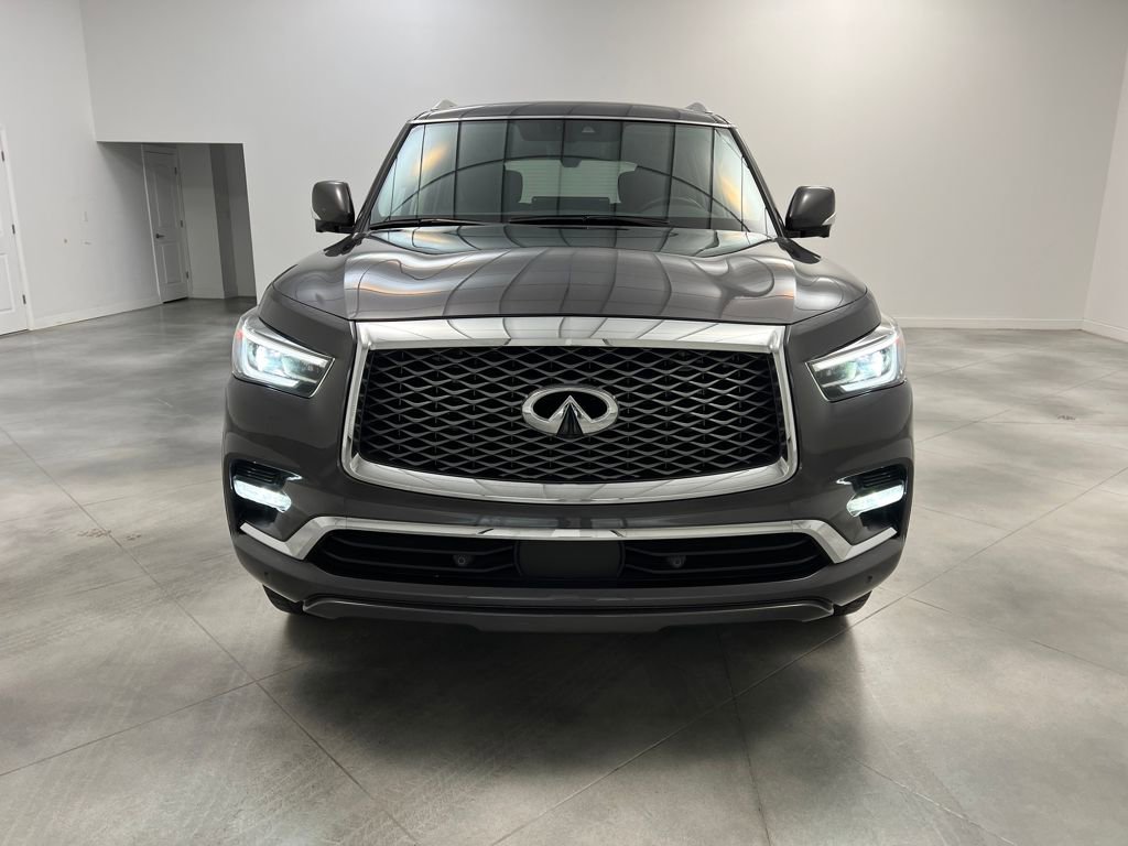 Used 2024 INFINITI QX80 Luxe image 2