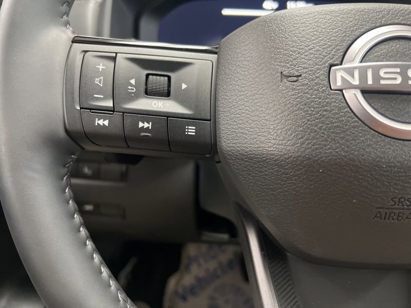 Used 2025 Nissan Rogue SL w/ SL Premium Package AWD/4WD image 23