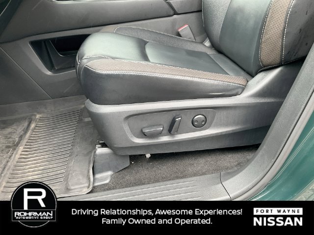 Used 2024 Nissan Pathfinder SL AWD/4WD image 29
