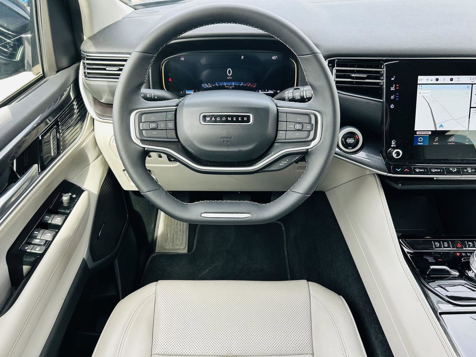 Used 2024 Jeep Wagoneer L 4WD w/ HD Trailer Tow Package image 17