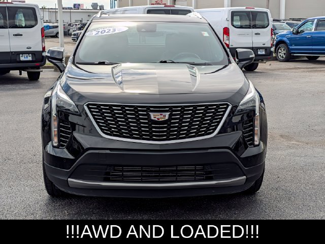 Used 2023 Cadillac XT4 Premium Luxury w/ Cold Weather Package AWD/4WD image 3