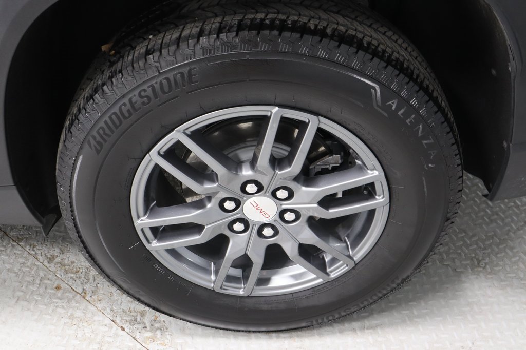 Used 2025 GMC Acadia Elevation image 16