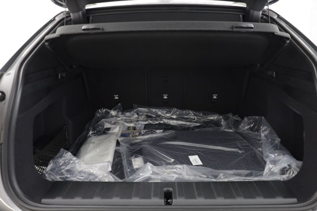 New 2026 BMW X2 xDrive28i w/ Convenience Package AWD/4WD image 18
