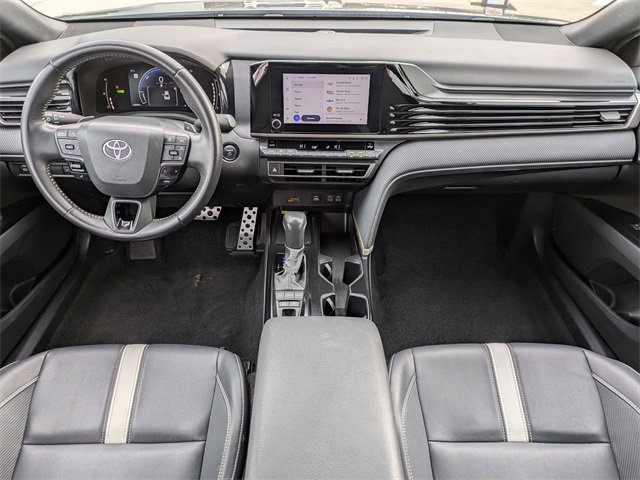 Used 2025 Toyota Camry SE image 15