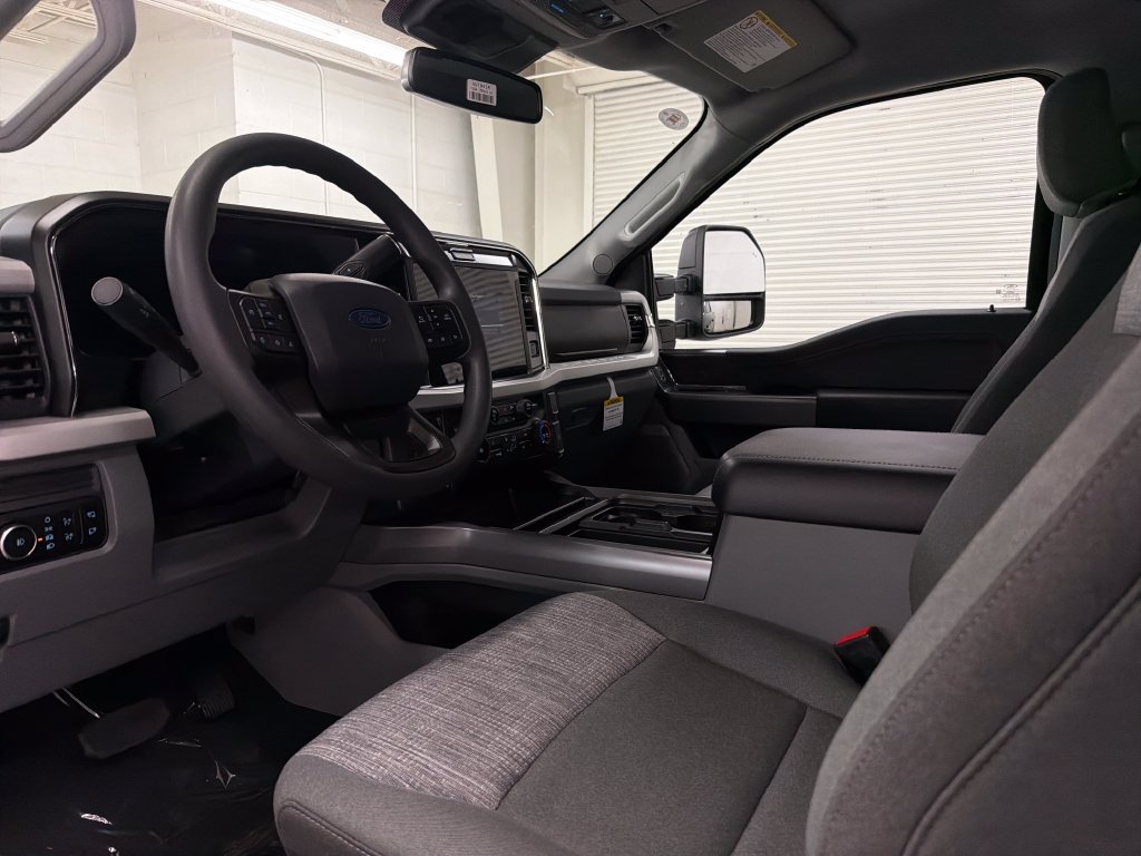 New 2027 Ford F250 XLT w/ XLT Premium Package AWD/4WD image 6