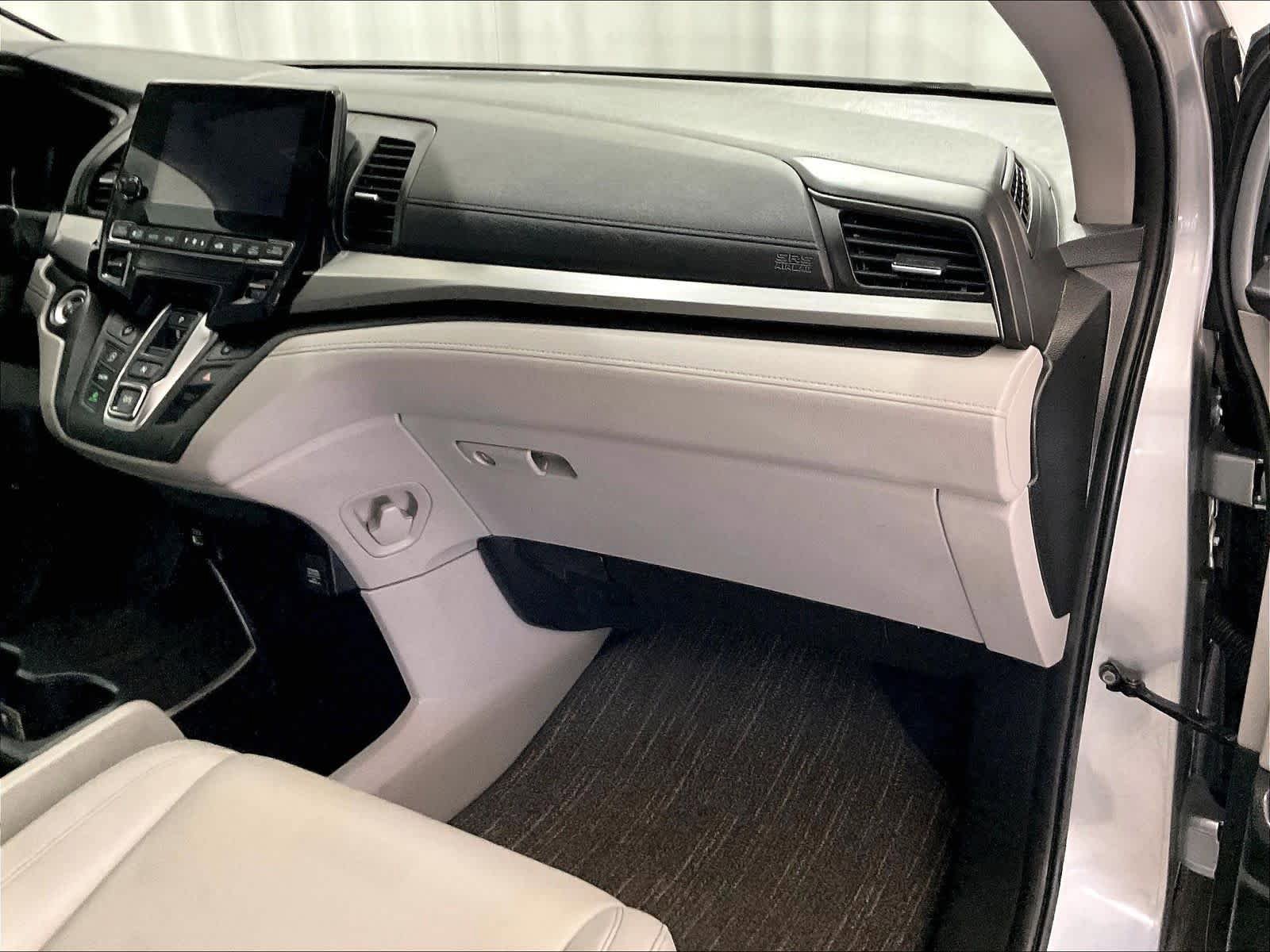 Used 2023 Honda Odyssey EX-L image 13