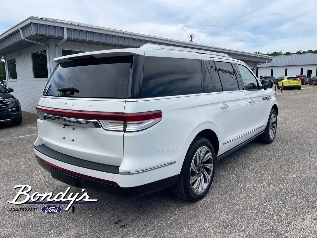 Used 2024 Lincoln Navigator L Reserve image 15