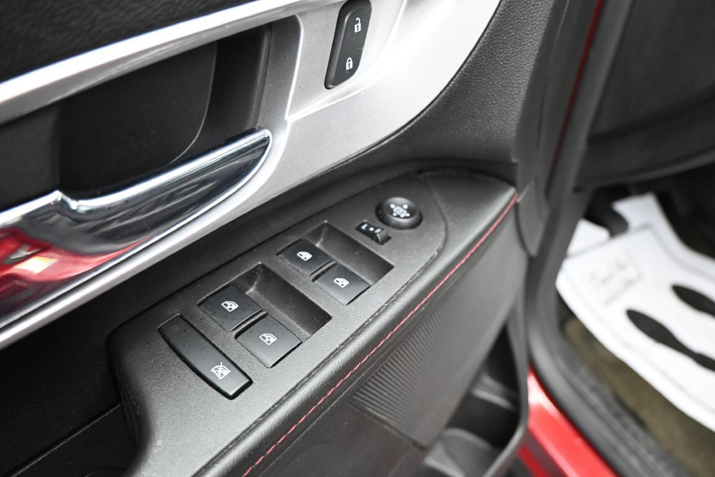 Used 2015 Chevrolet Equinox LT w/ Driver Convenience Package FWD image 11