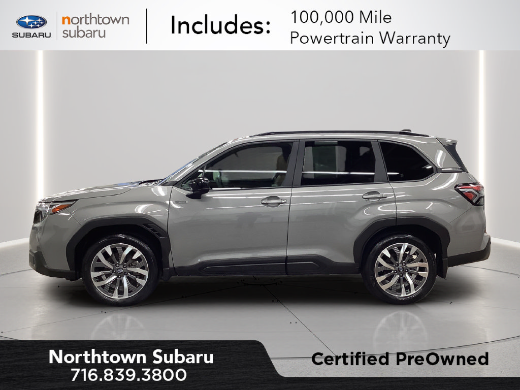 Used 2025 Subaru Forester Touring AWD/4WD image 2