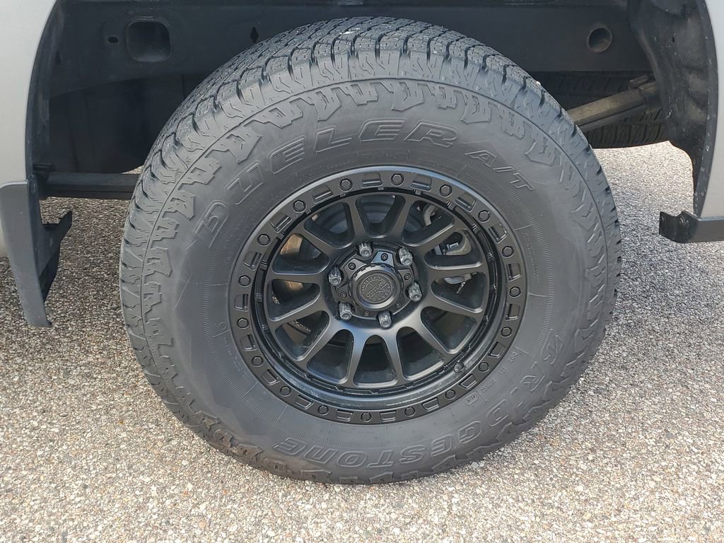 Used 2025 Chevrolet Silverado 1500 W/T w/ WT Value Package image 5