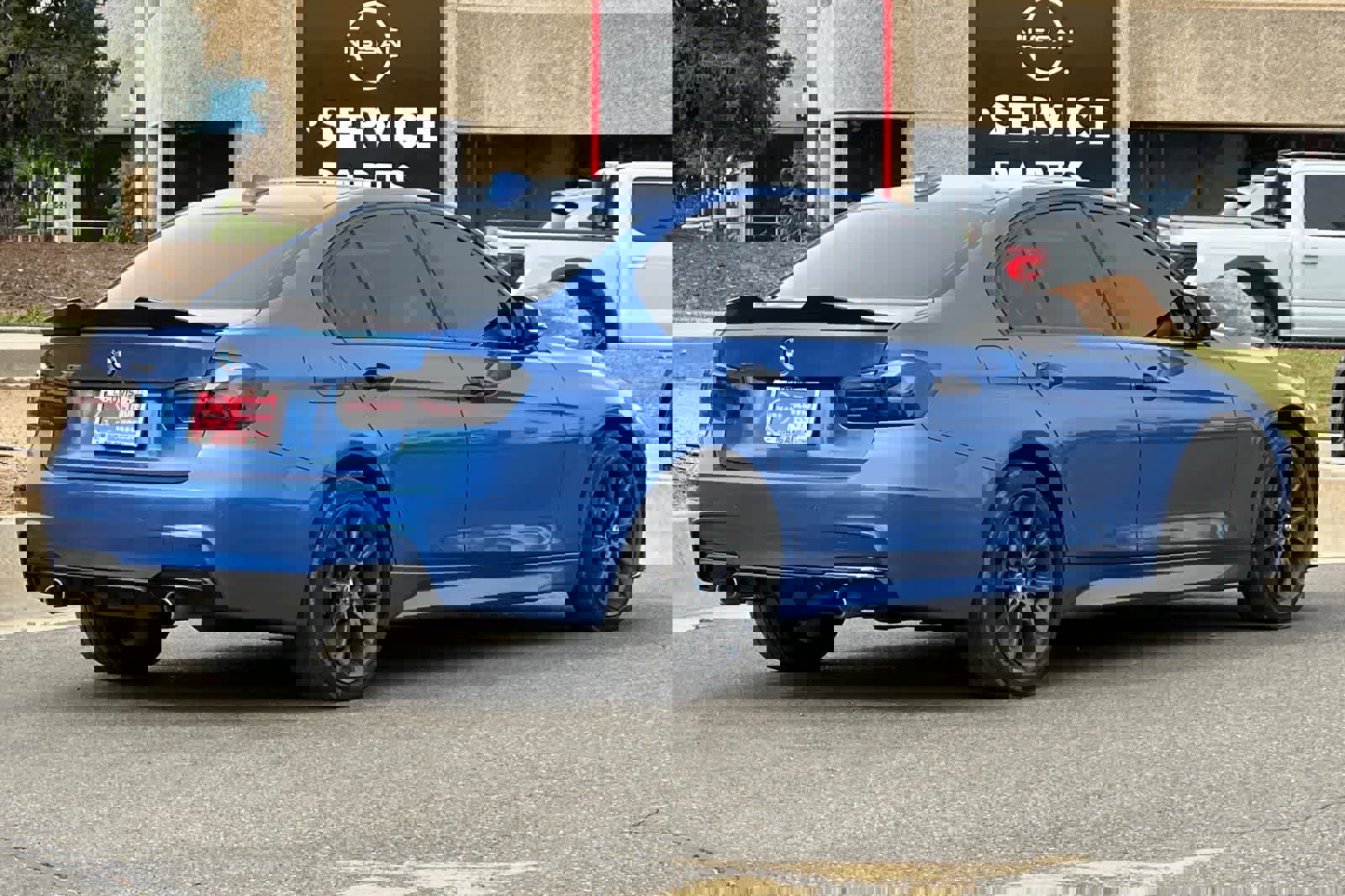 Used 2017 BMW 340i xDrive Sedan image 3