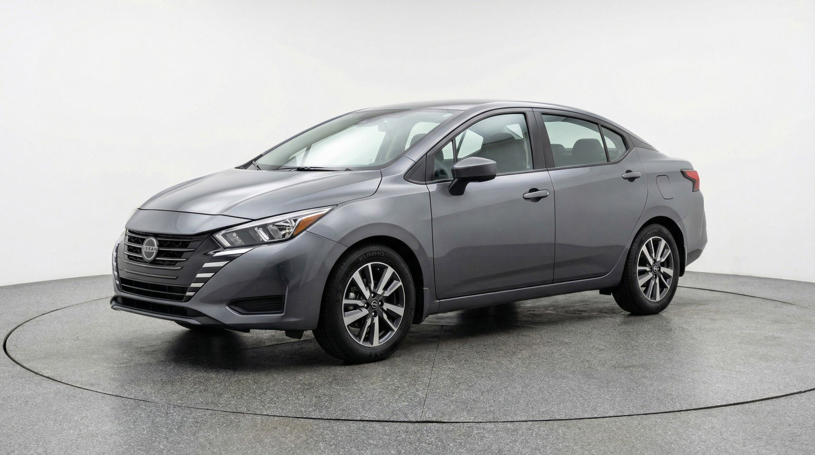Used 2025 Nissan Versa SV FWD image 2