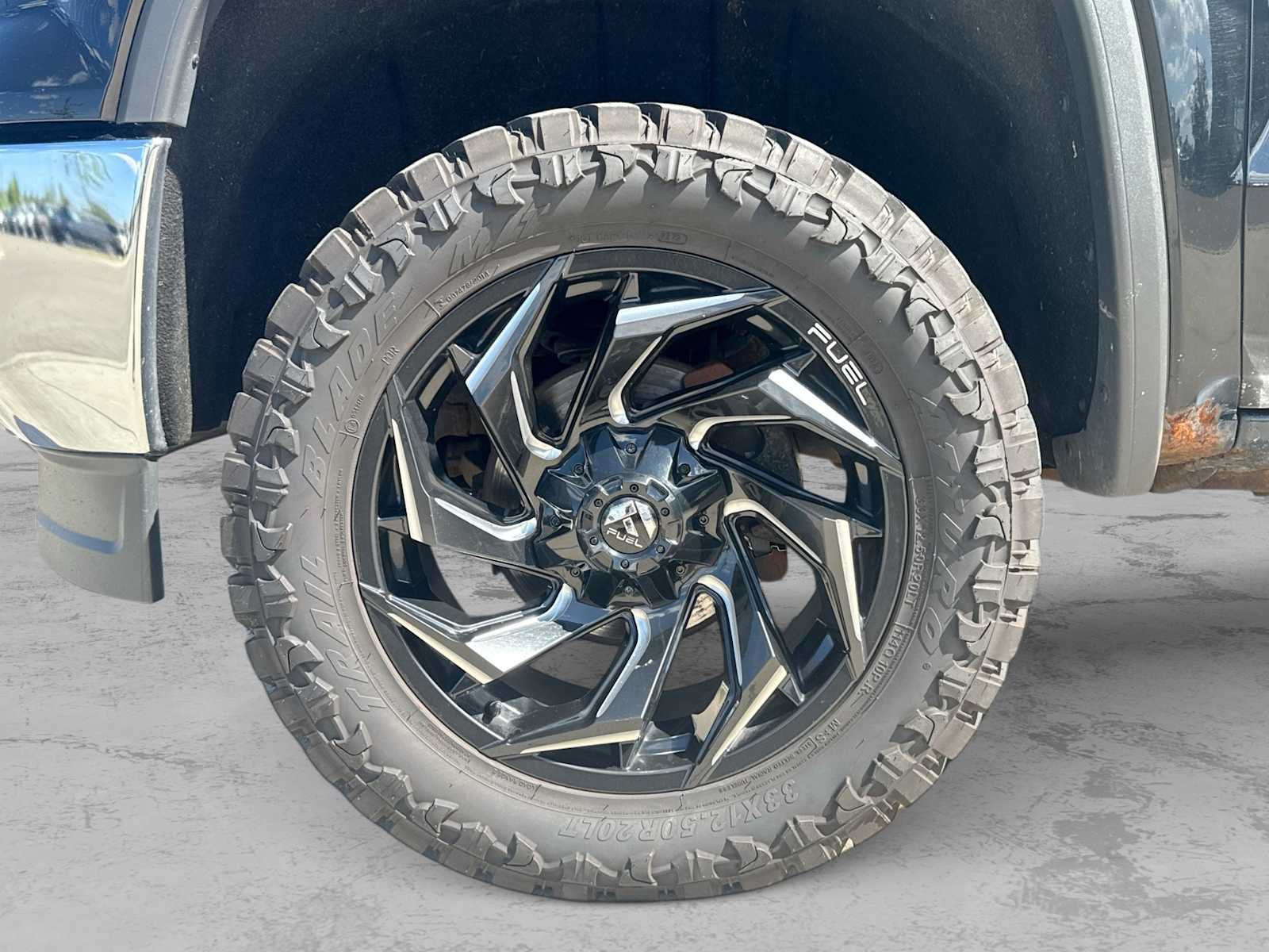 Used 2014 GMC Sierra 1500 SLE w/ SLE Value Package AWD/4WD image 13