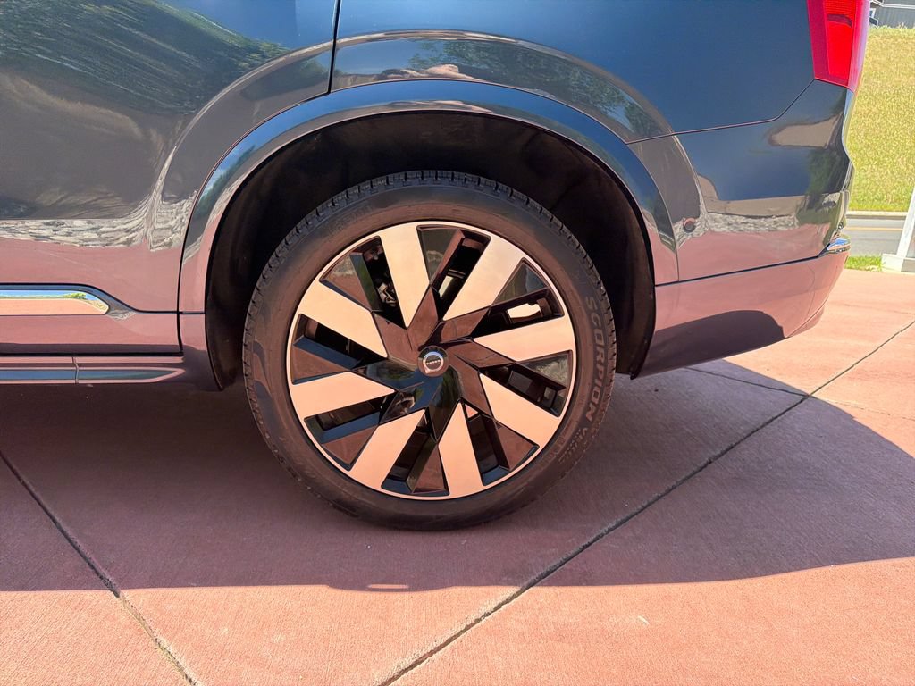 Used 2023 Volvo XC90 T8 Ultimate w/ Lounge Package AWD/4WD image 42