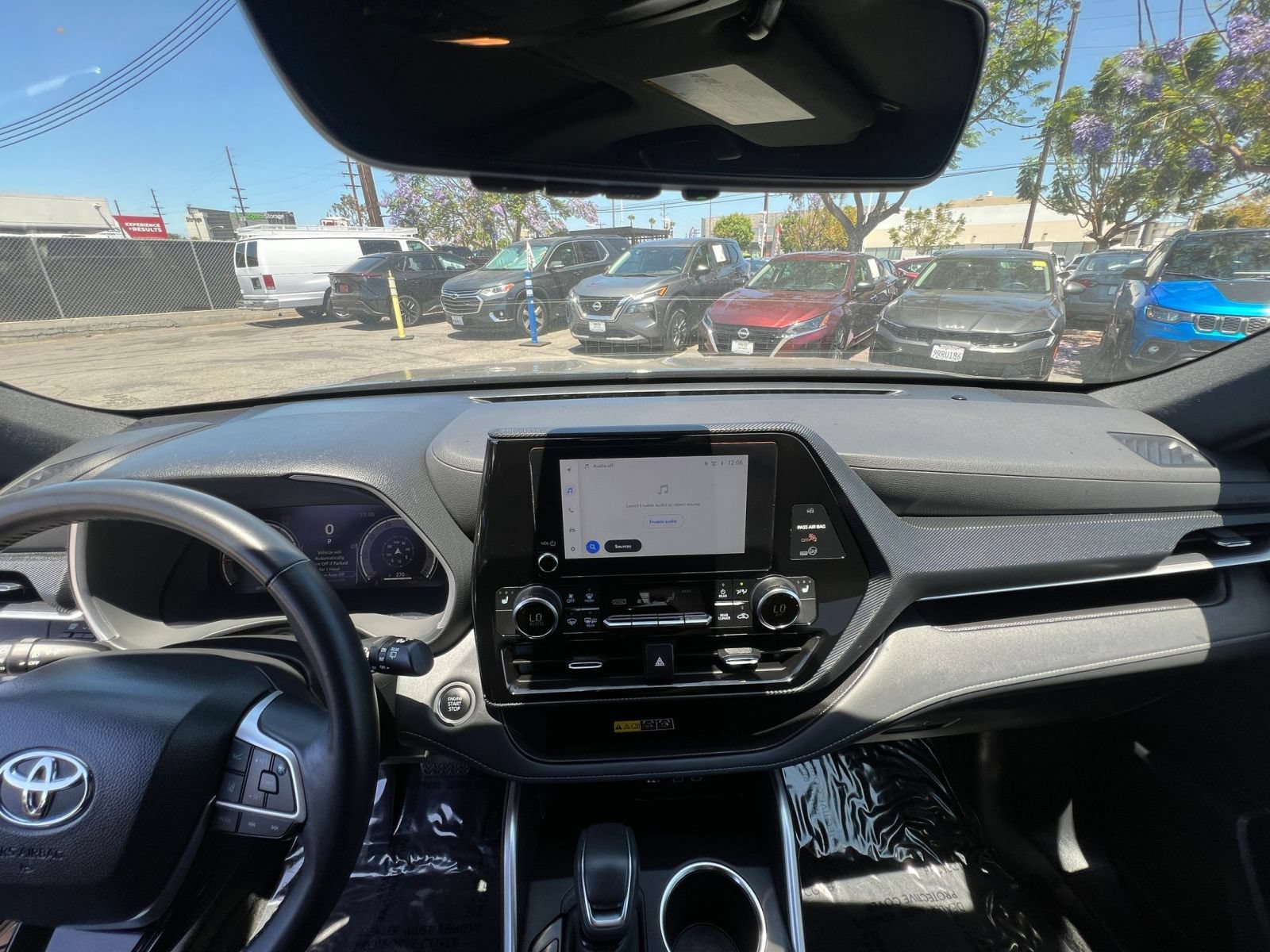 Used 2025 Toyota Highlander XSE AWD/4WD image 38