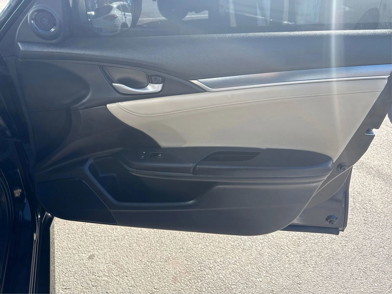 Used 2016 Honda Civic EX-L image 19