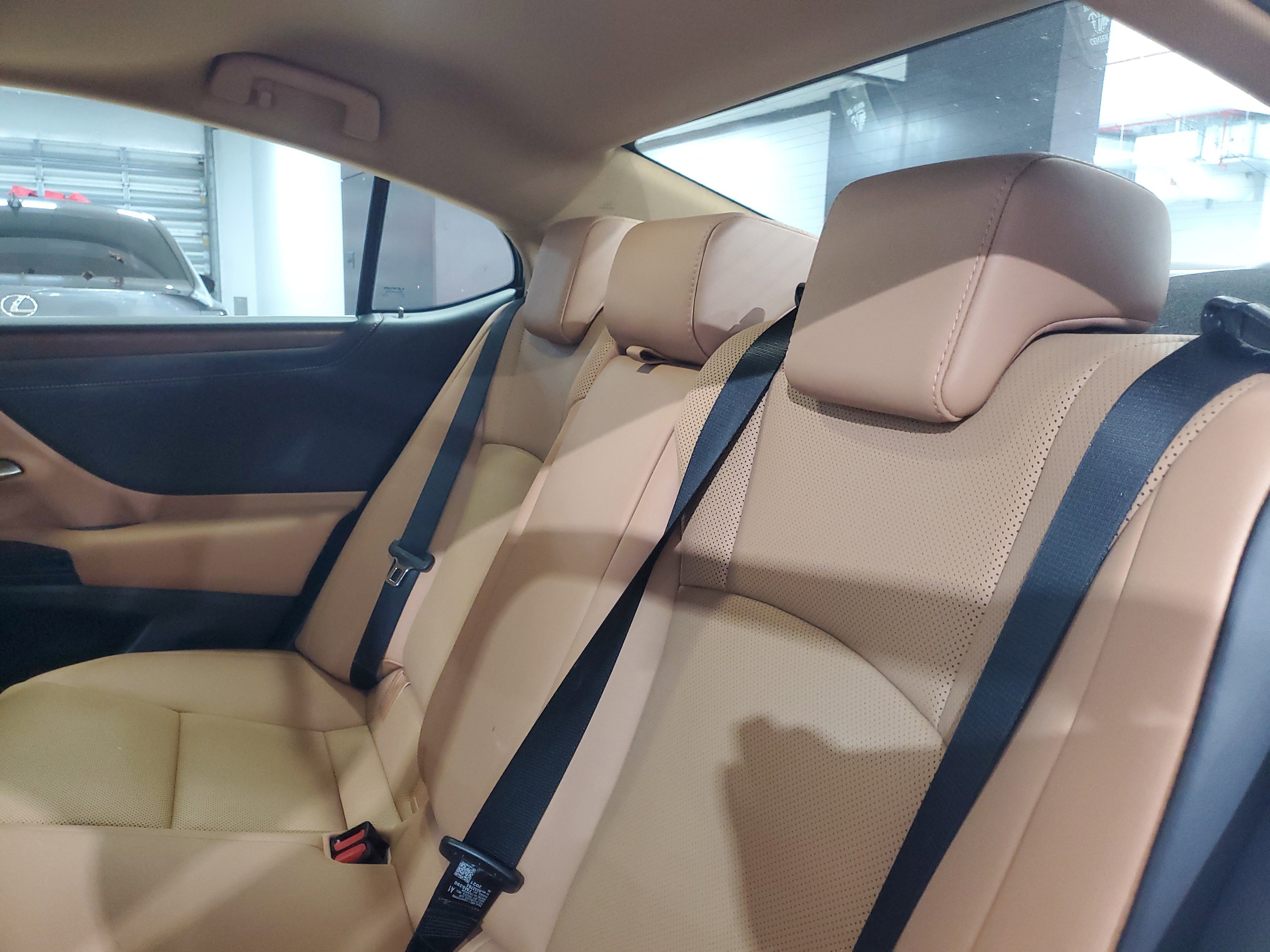 Used 2022 Lexus ES 350 w/ Premium Package image 13