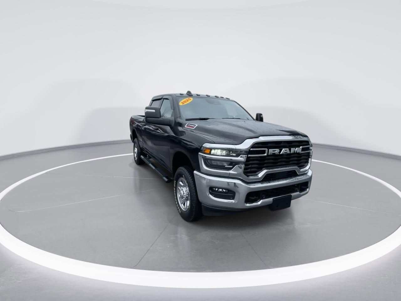 Used 2025 RAM 2500 Tradesman AWD/4WD image 2