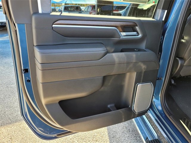 New 2026 Chevrolet Silverado 3500 High Country w/ Technology Package image 9