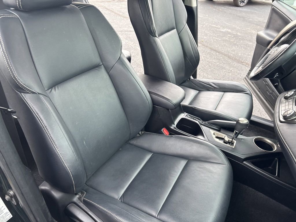 Used 2013 Toyota RAV4 Limited image 35
