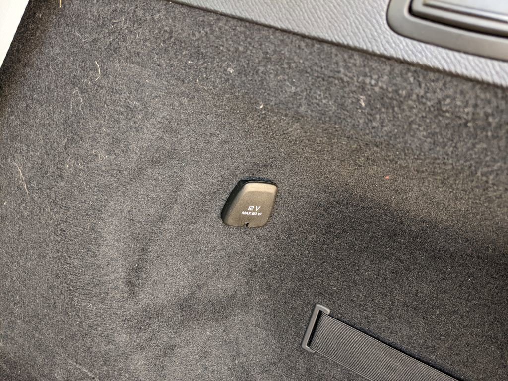 Certified 2024 Volvo XC90 B6 Plus w/ Protection Package image 28