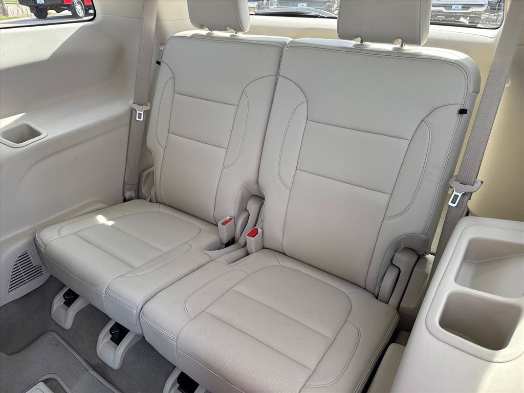 Used 2023 GMC Acadia Denali AWD/4WD image 11