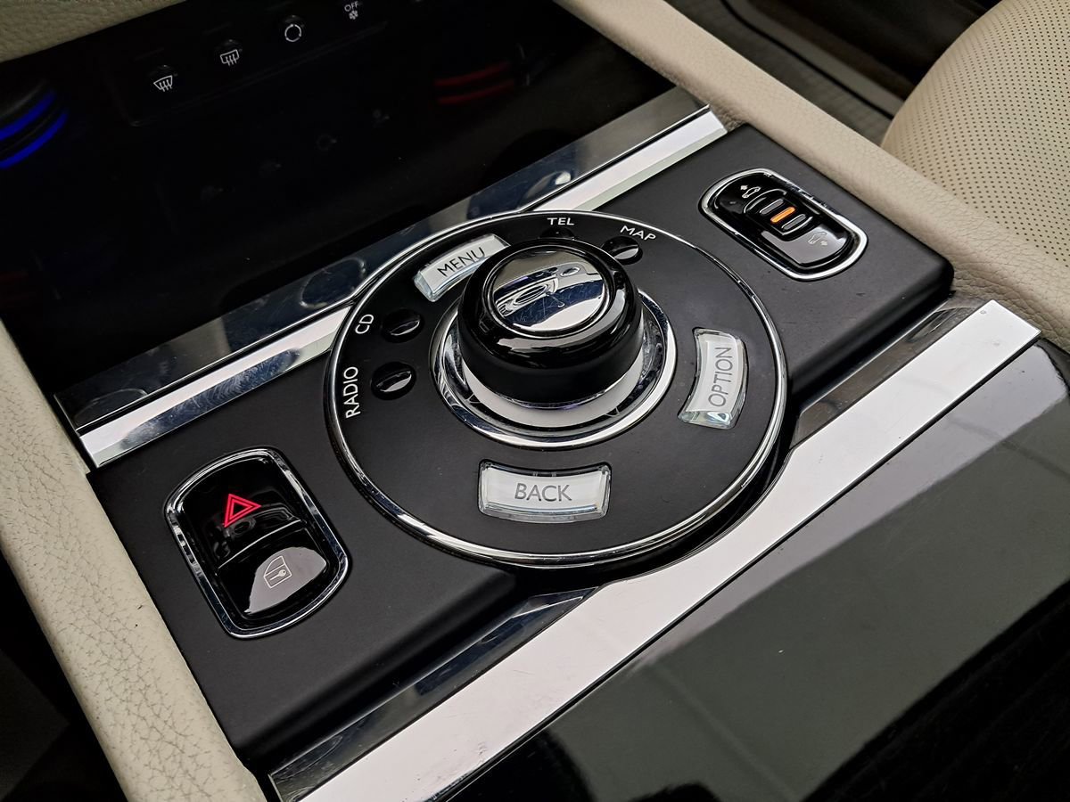 Used 2011 Rolls-Royce Ghost image 30