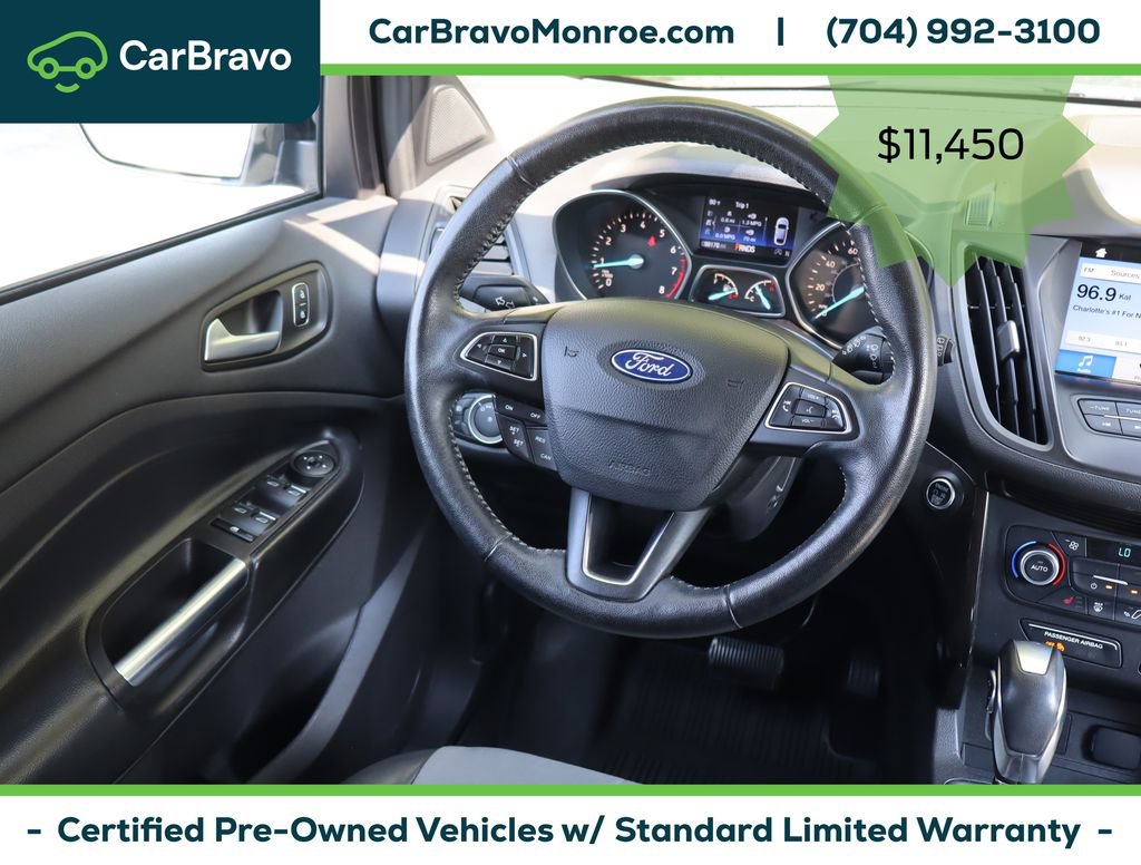 Used 2019 Ford Escape SE FWD image 19
