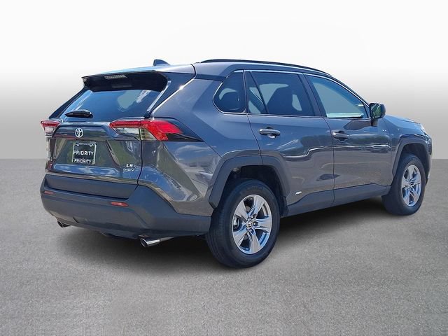 Certified 2025 Toyota RAV4 LE AWD/4WD image 4
