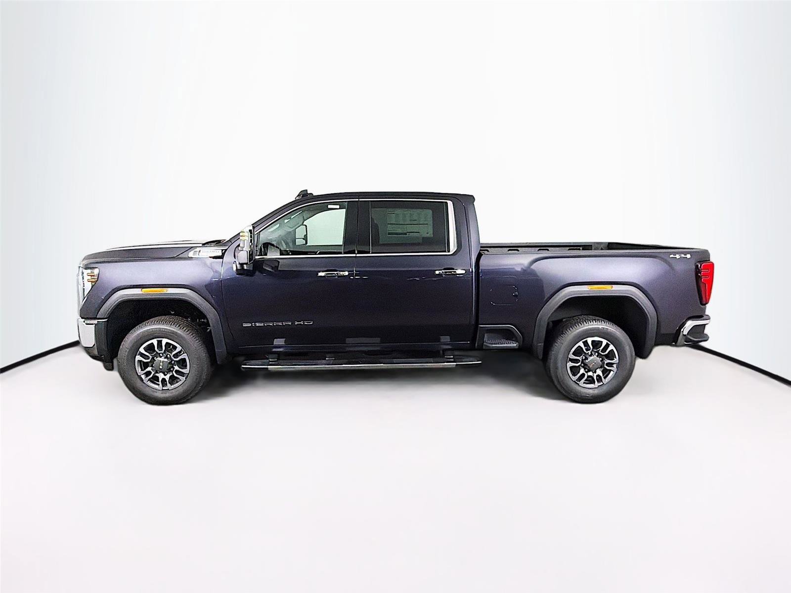 New 2026 GMC Sierra 2500 SLT w/ SLT Premium Package image 4