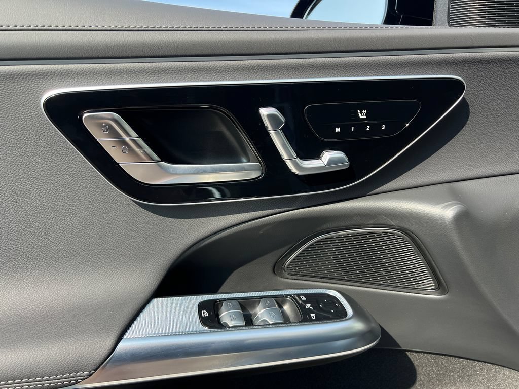 New 2026 Mercedes-Benz E 350 4MATIC Sedan image 11
