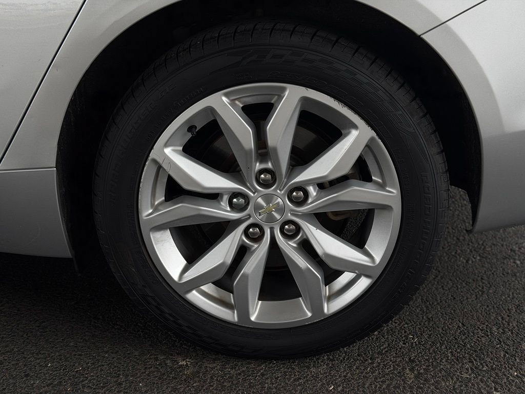 Used 2017 Chevrolet Impala LT FWD image 56