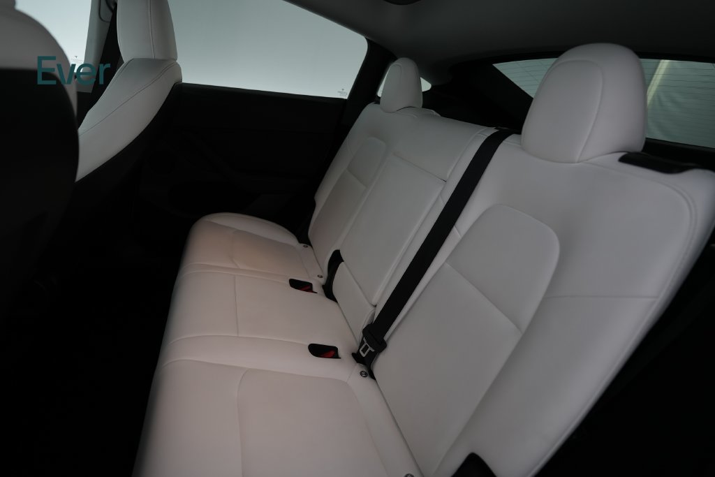 Used 2023 Tesla Model Y Performance AWD/4WD image 24