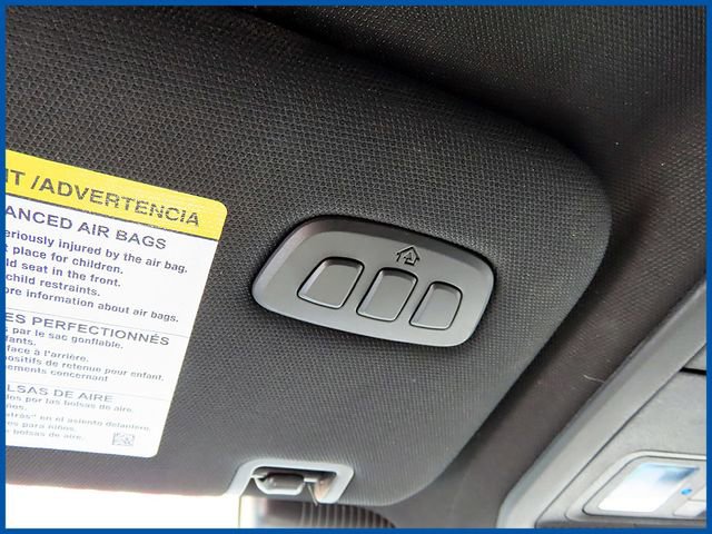 Used 2025 Ford Explorer ST-Line w/ ST-Line Street Pack AWD/4WD image 17
