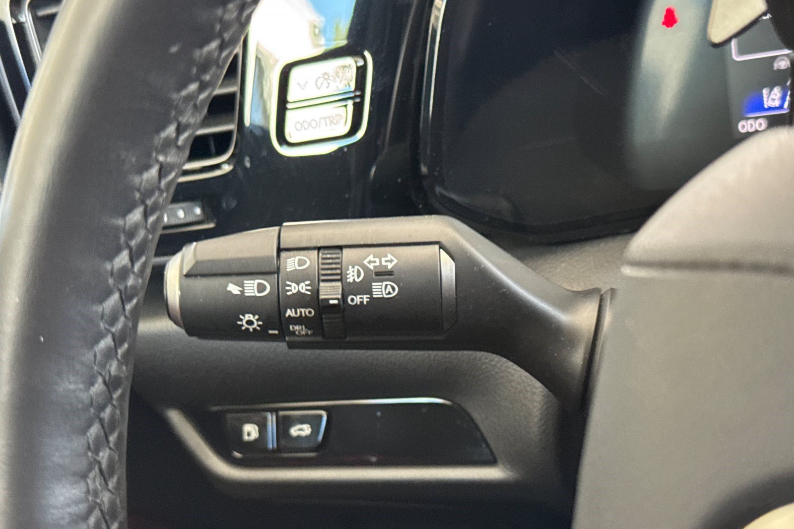 Certified 2025 Lexus NX 250 AWD w/ Premium Package image 32